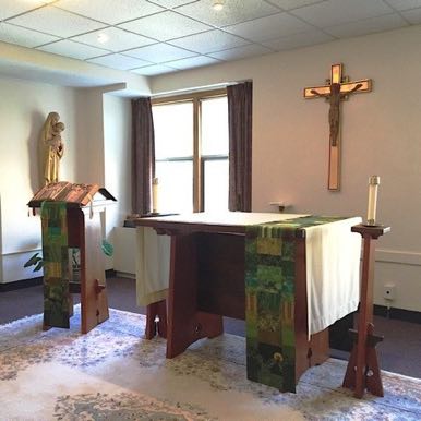Green Altar & Ambo Paraments
BC High Chapel
Boston, MA
2015